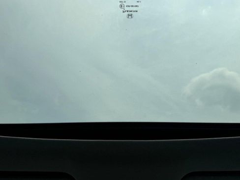 Used 2019 Honda Pilot Touring image 17