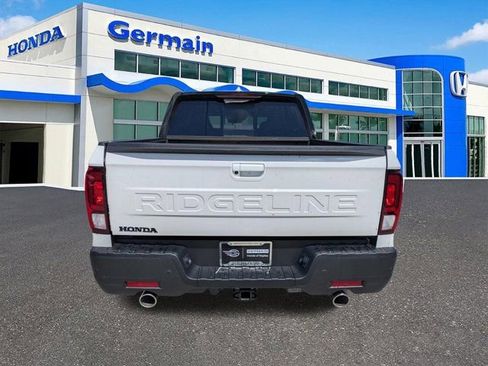New 2026 Honda Ridgeline Black Edition image 4