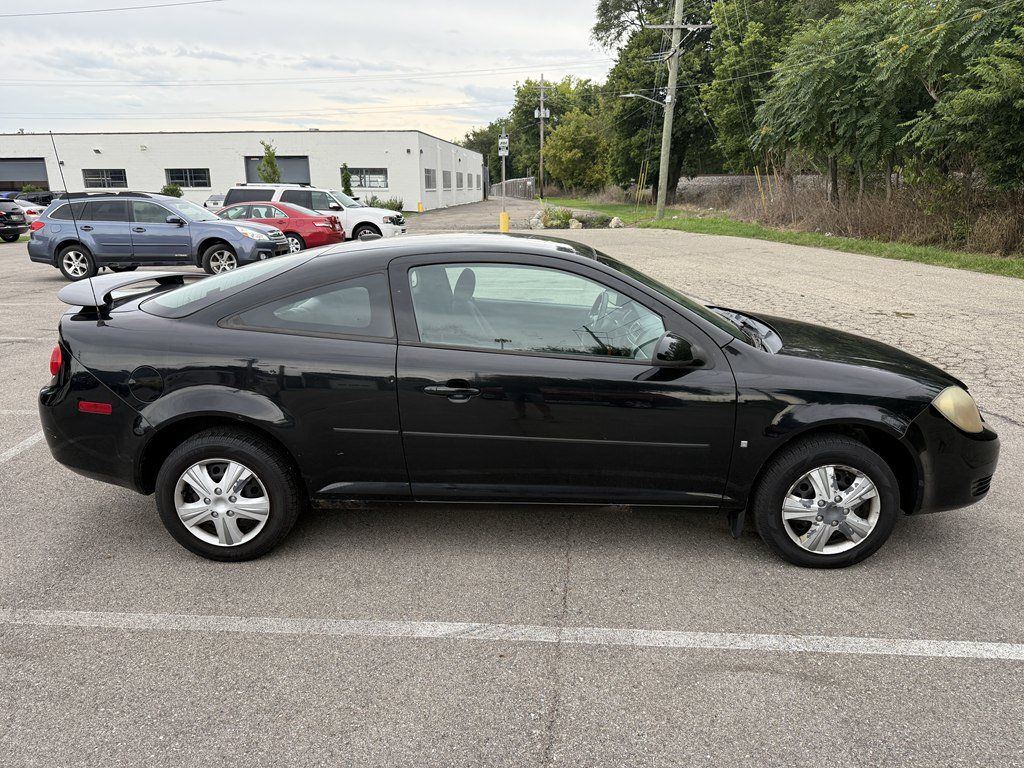 Used 2009 Chevrolet Cobalt LT FWD image 6