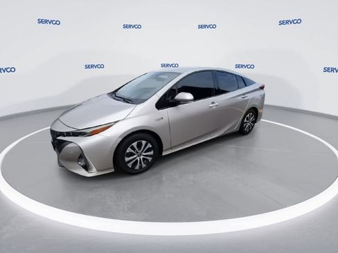 Used 2020 Toyota Prius Prime Limited image 4