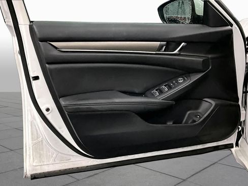 Used 2020 Honda Accord LX image 21