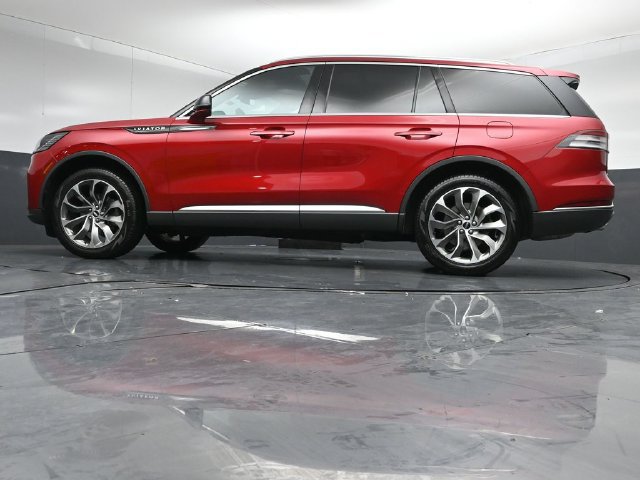 Certified 2025 Lincoln Aviator Reserve w/ Illumination Package AWD/4WD image 43
