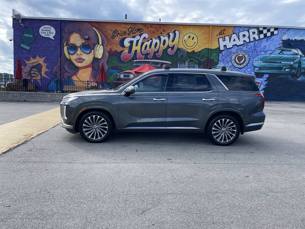 Used 2023 Hyundai Palisade Calligraphy AWD/4WD image 2