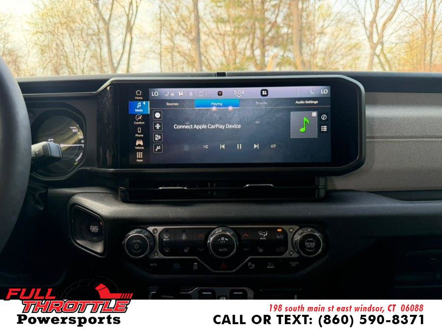 Used 2024 Jeep Wrangler Unlimited w/ Convenience Group AWD/4WD image 23