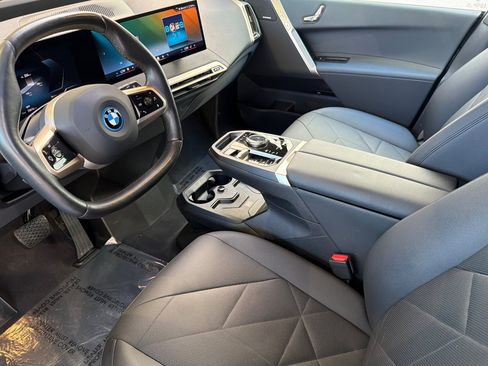 Used 2024 BMW iX xDrive50 w/ Sport Package AWD/4WD image 11