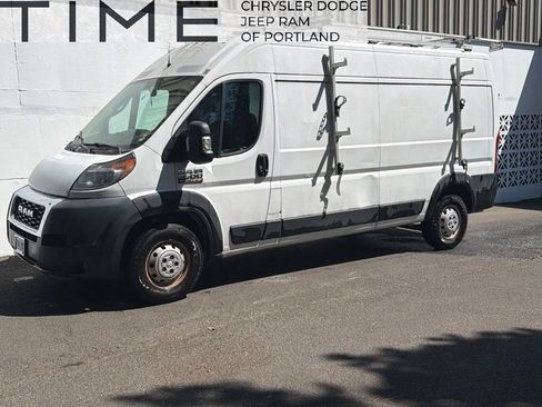 Used 2019 RAM ProMaster 2500 w/ Premium Appearance Group FWD image 1