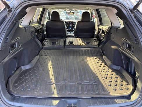 Used 2022 Subaru Outback Limited image 32