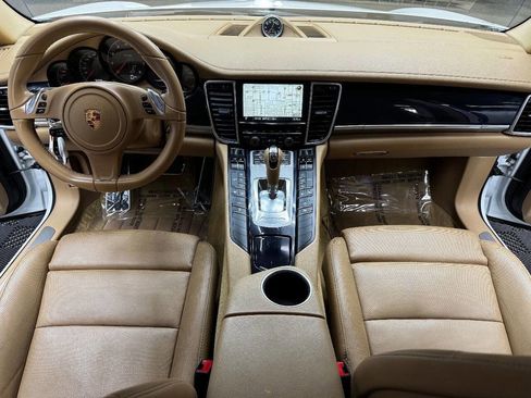 Used 2015 Porsche Panamera 4 AWD/4WD image 41