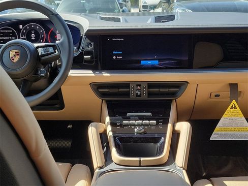 New 2026 Porsche Cayenne image 22