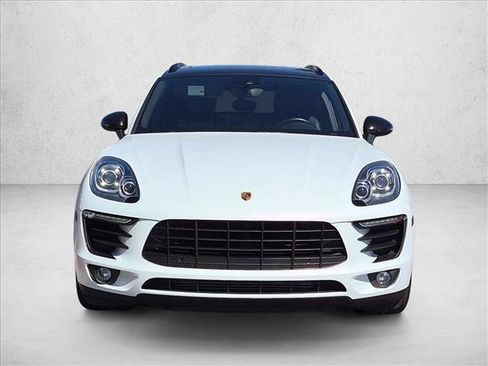 Used 2018 Porsche Macan AWD/4WD image 2