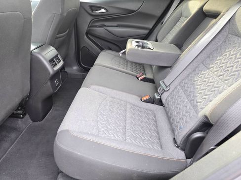 Used 2024 Chevrolet Equinox LT FWD image 12