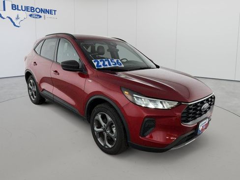 Used 2025 Ford Escape ST-Line AWD/4WD image 3