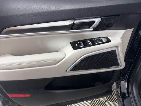 Used 2021 Kia Telluride S image 28