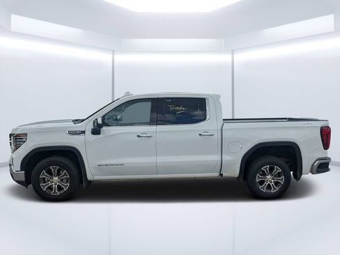 Used 2025 GMC Sierra 1500 SLT AWD/4WD image 6