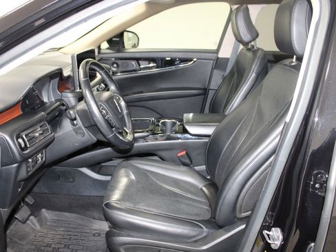 Used 2021 Lincoln Nautilus Reserve w/ Equipment Group 201A image 23