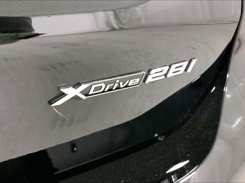 Used 2021 BMW X1 xDrive28i image 9