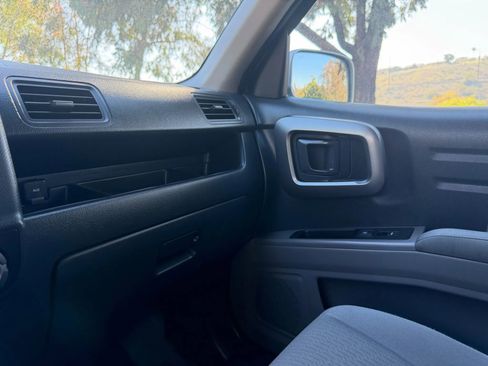 Used 2012 Honda Ridgeline RTS image 21