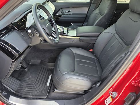 Used 2024 Land Rover Range Rover Sport SE image 10