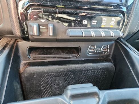 Used 2022 RAM 2500 Limited AWD/4WD image 31
