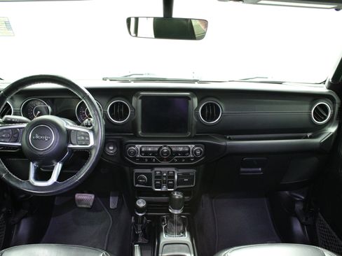 Used 2021 Jeep Wrangler Unlimited Sahara image 13