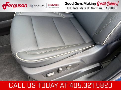 New 2026 GMC Yukon Elevation AWD/4WD image 16