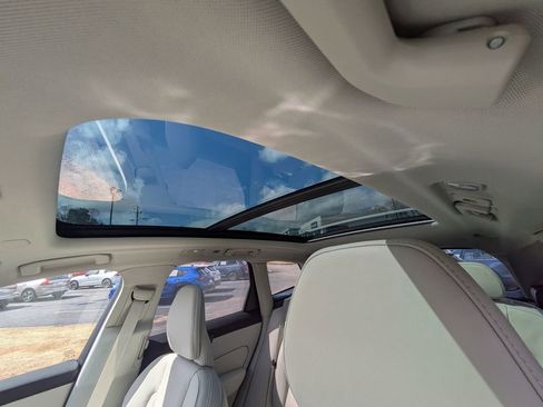 New 2026 Volvo XC60 B5 Ultra w/ Protection Package Premier image 21