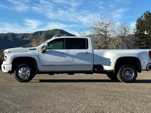 New 2026 Chevrolet Silverado 3500 High Country w/ High Country Premium Package image 7