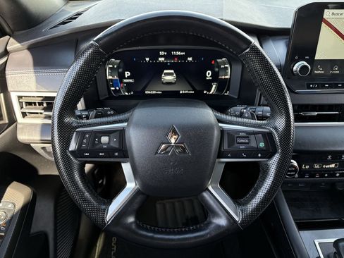 Used 2024 Mitsubishi Outlander SEL image 14