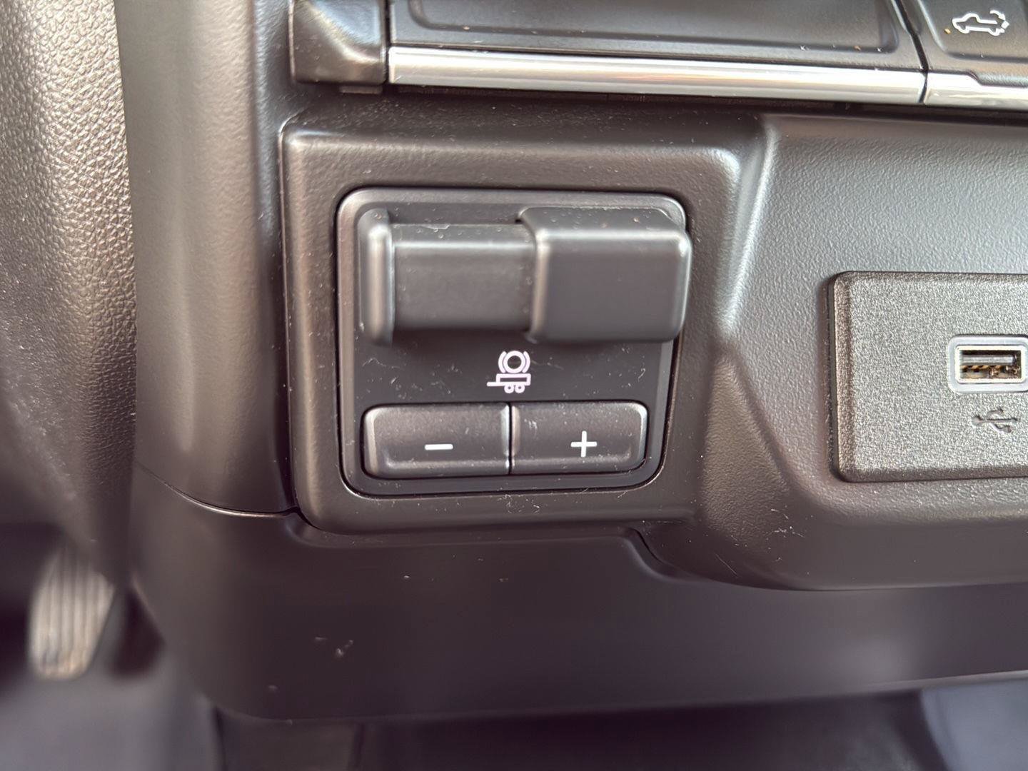 Used 2020 Chevrolet Silverado 2500 W/T w/ WT Convenience Package AWD/4WD image 19