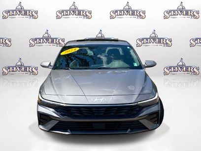Used 2024 Hyundai Elantra SEL w/ Convenience Package