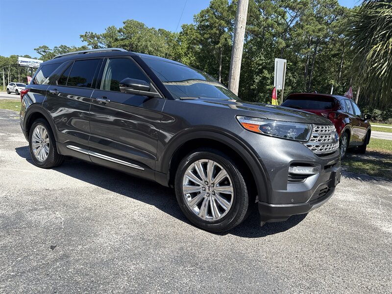 Used 2020 Ford Explorer Limited RWD image 3