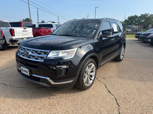 Used 2019 Ford Explorer Limited w/ Class III Trailer Tow Package AWD/4WD image 1
