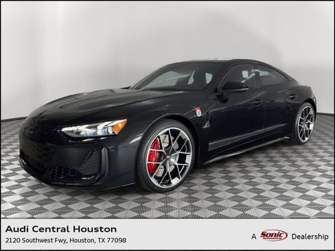 New 2026 Audi RS e-tron GT performance image 1