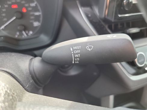 Used 2025 Toyota Corolla Cross AWD Hybrid image 27