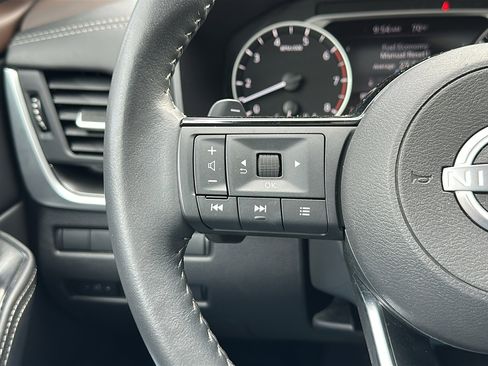 Certified 2023 Nissan Rogue SV w/ SV Premium B Package image 15