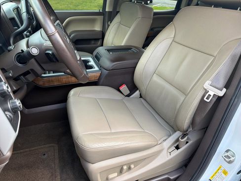 Used 2017 GMC Sierra 1500 SLT AWD/4WD image 21