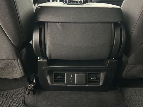 Used 2022 GMC Sierra 1500 SLE image 21