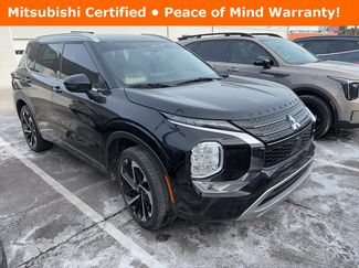 Used 2023 Mitsubishi Outlander SEL Black Edition video 1