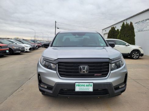 Used 2021 Honda Ridgeline Sport image 2