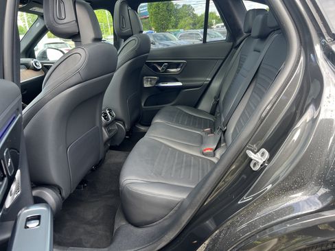 Certified 2025 Mercedes-Benz GLC 300 4MATIC image 31