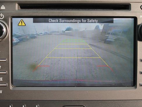 Used 2017 Chevrolet Traverse LT w/ Style and Technology Package FWD image 32