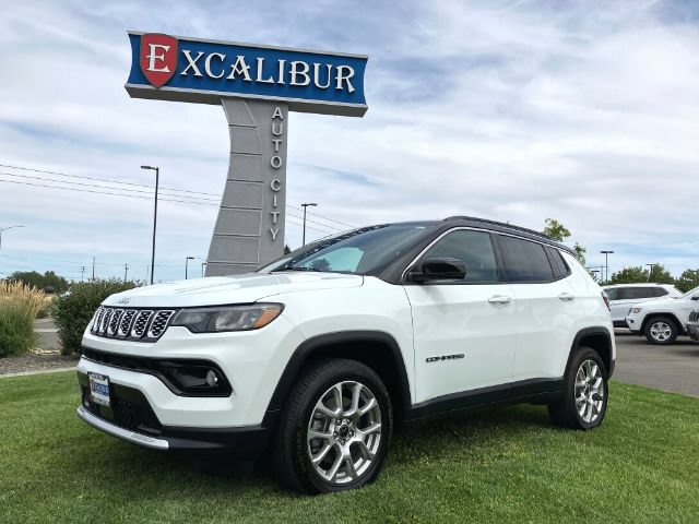 Used 2025 Jeep Compass Limited AWD/4WD image 6