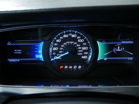 Used 2014 Ford Taurus SEL w/ Equipment Group 201A FWD image 27