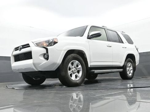 Used 2021 Toyota 4Runner SR5 RWD image 12
