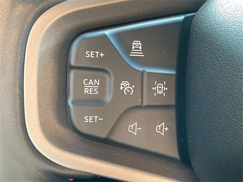 Used 2023 Ford Bronco Heritage Edition image 19