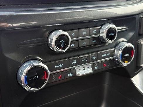 Certified 2022 Ford F150 XLT w/ Equipment Group 302A High image 20