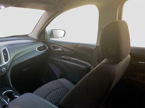 Used 2020 Chevrolet Equinox LT image 21
