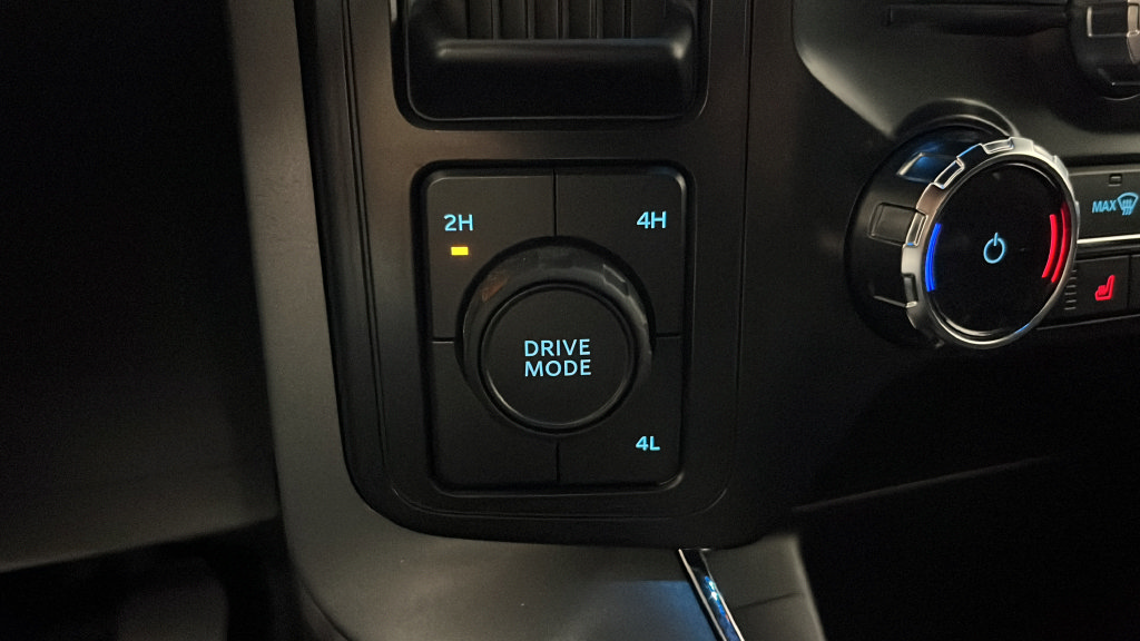 Used 2025 Ford F150 XLT w/ Equipment Group 302A MID AWD/4WD image 32