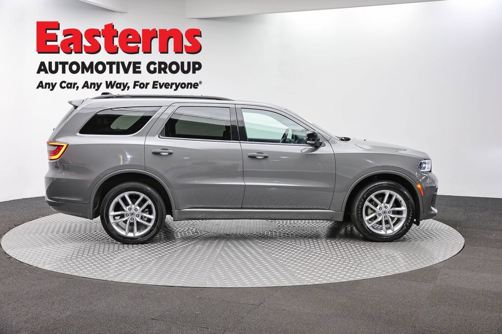 Used 2024 Dodge Durango GT AWD/4WD image 6