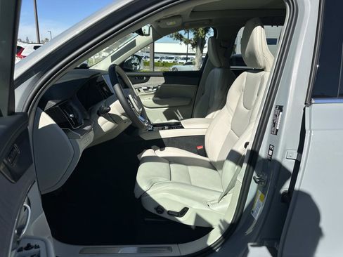 New 2026 Volvo XC90 T8 Ultra w/ Protection Package Premier image 13